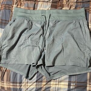 The North Face Women’s Slate Athletic Shorts 4.5”